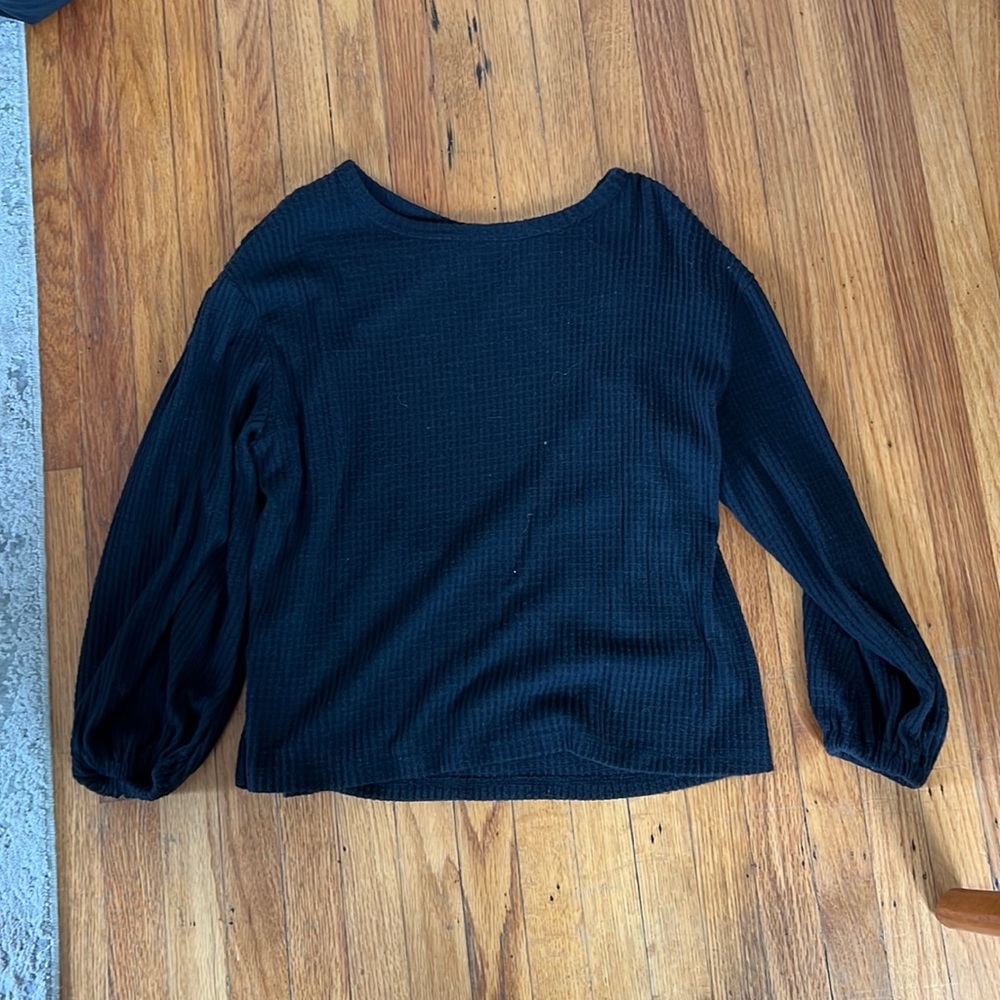 Lulus open back sweater. Size S